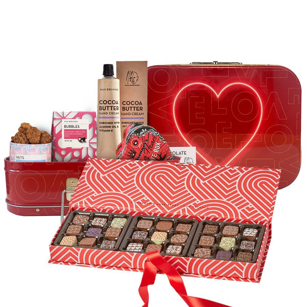 Romantic Box & 27pc Love Story Pralines - Shop Max Brenner | USA